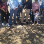 Vecinos de Santa María La Alta mantienen bloqueo y exigen cumplimiento de acuerdo